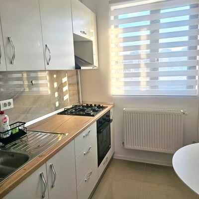 Location d’un appartement récent, quartier Chiajna, Bucarest, Roumanie